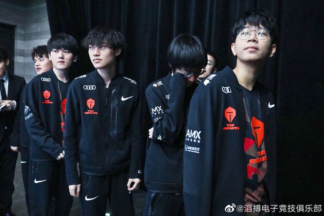 世界女排联赛-中国女排1-3波兰女排新周期首败